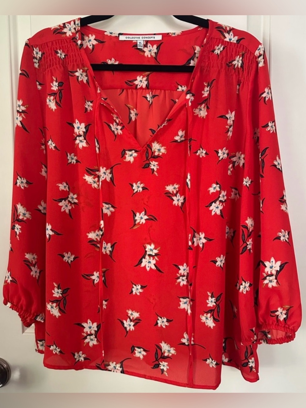 Collective Concepts Red Floral Blouse XL Flowy Peasant Boho Top Lightweight